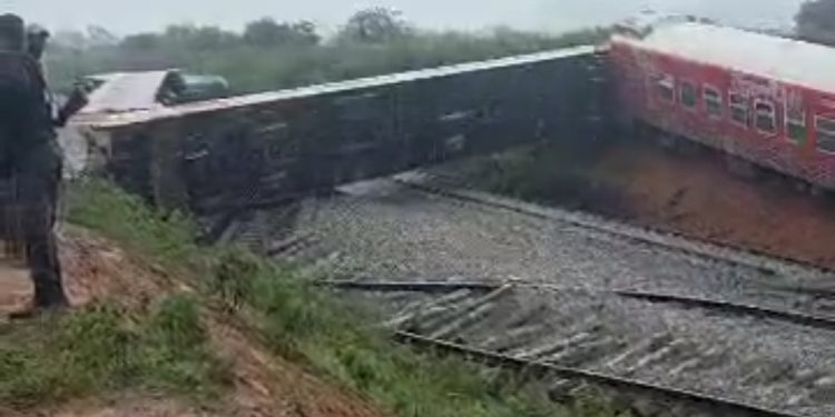 ABUJA-KADUNA TRAIN DERAILS, NSIB LAUNCHES INVESTIGATION