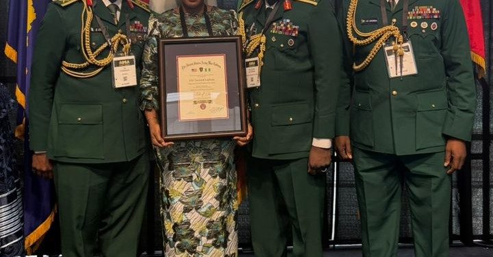 US College Inducts Late Lt. Gen. Lagbaja In It’s International Hall Of Fame