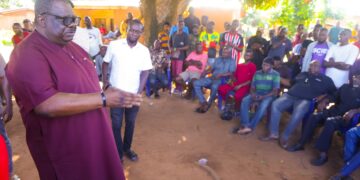 AONDOAKAA VISITS ATTACKED OTUKPO-NOBI COMMUNITY, SAYS IT’S AN ATTACK ON ALL BENUE PEOPLE