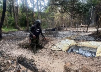 Navy Disrupts 3 Illegal Refineries in Rivers, Recovers 103,000 Litres of AGO