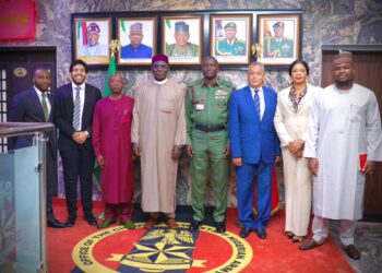 COAS Hosts Buratai – Led Delegation on Army Healthcare PPP
