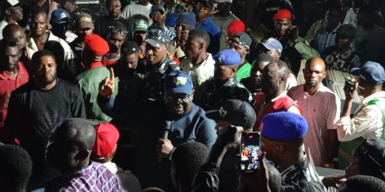 AONDOAKAA PROMISES AT LEAST 400,000 NEW JOBS IN FOUR YEARS